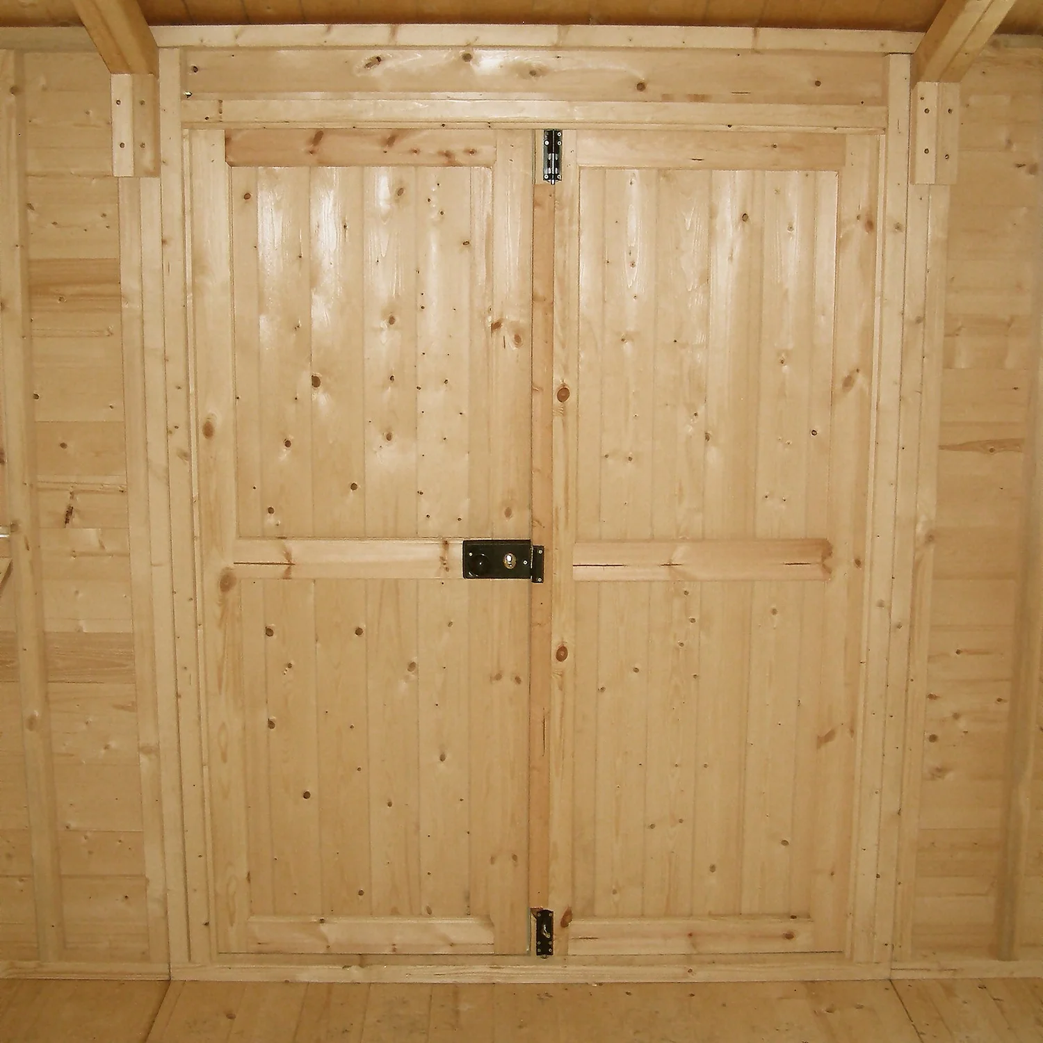 Shire 12 X 18ft Mammoth Double Door Garden Shed - Image 5